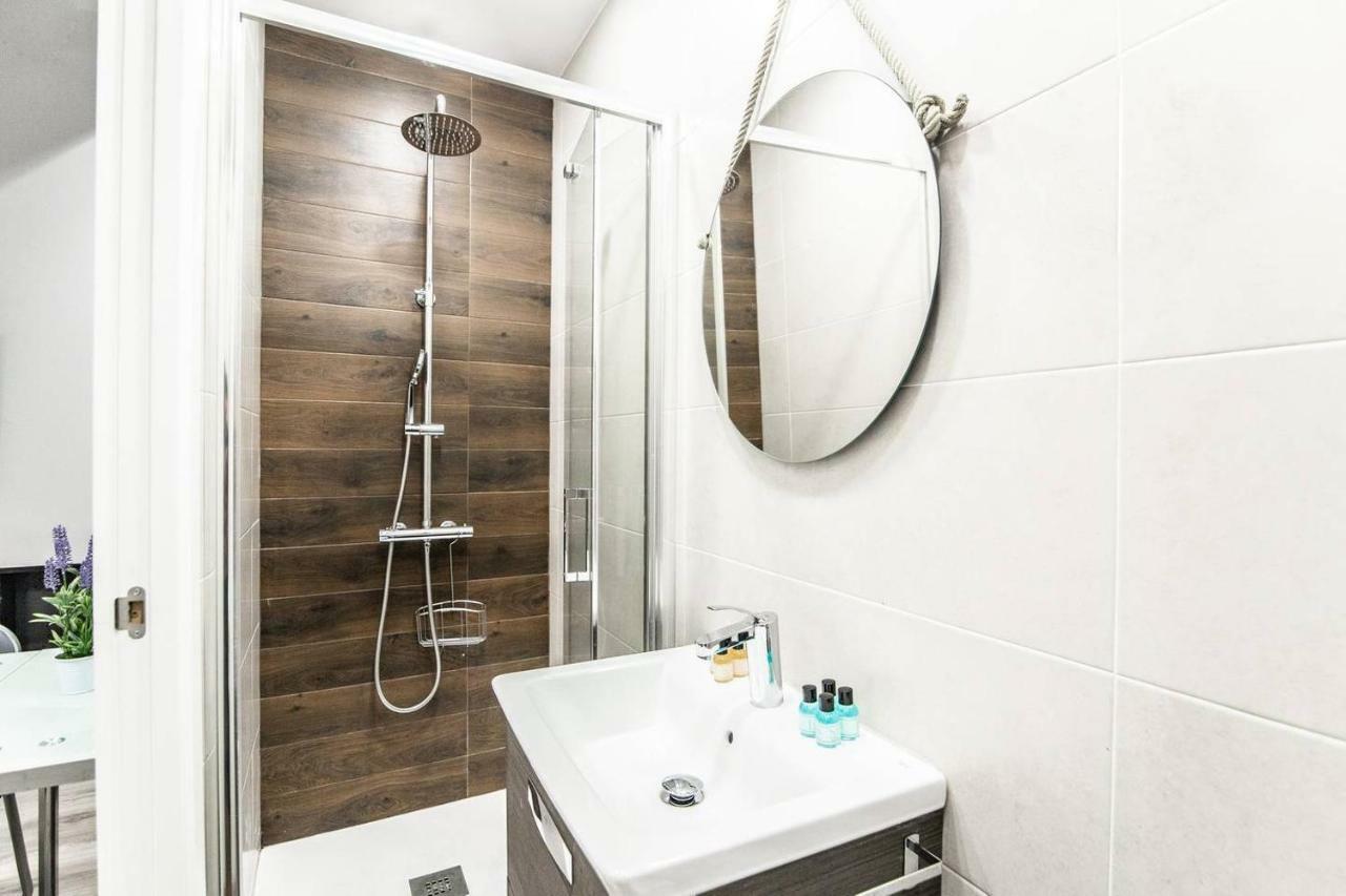 Cozy And Modern Apartment For 4 In Madrid Esterno foto